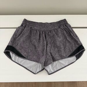 Lululemon Hotty Hot Low Rise Shorts 4” Heather Grey Size 8 Running Athletic
